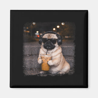Pug drinking iced coffee lover humor funny dog mem magneet