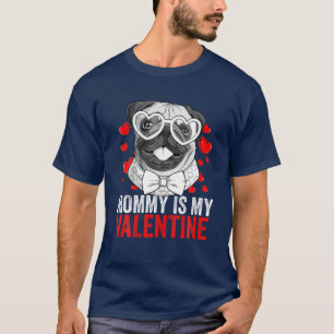 Pug Hondenras Nerd Glazen mama is mijn Valentijn. T-shirt