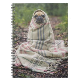 Pug in een Notitieboek van de Spiral van de Blanke