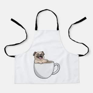 Pug met beker koffie schort