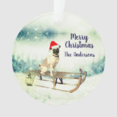 Pug op een kerstmis ornament (voorkant)