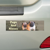 Pugs en Kisses Bumpersticker (Op auto)