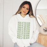 Pull À Capuche Mama of the Bride Sage Green Matching Bridal Party<br><div class="desc">Are you looking for the perfect gift for your upcoming bridal party? Look no further than our personalized sage green bachelorette party mother of the bride hoodie sweatshirt! This stylish sweatshirt is perfect for any bride-to-be's mom who is preparing for her daughters big day. Give your bride-to-be's mom the gift...</div>