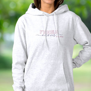 Pull À Capuche Maman de caniche avec l'année