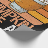 Pumpkin Spice af Funny Retro Herfst Idea Cadeaupapier (Hoek)