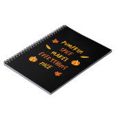 Pumpkin Spice maakt alles leuk - Herfstcitaat Notitieboek (Linkerzijde)