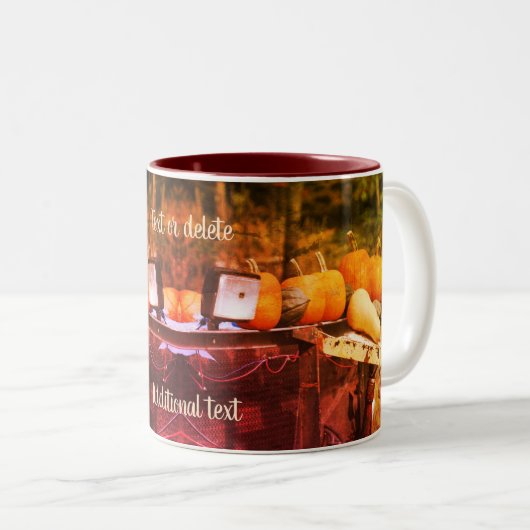 Pumpkins on Truck Natuur Art, gepersonaliseerd Tweekleurige Koffiemok (Voorkant rechts)