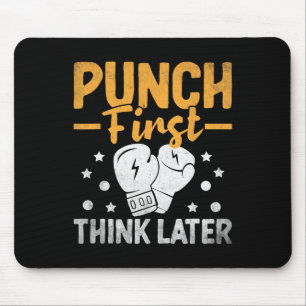 Punch denk eerst aan latere Boxer Sports Strength  Muismat