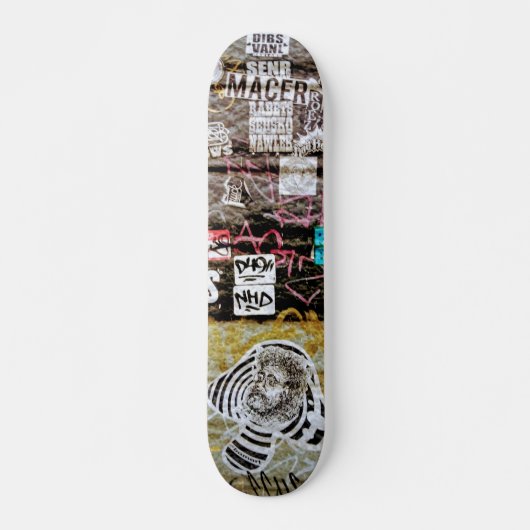 Punk steen skateboard (Voorkant)