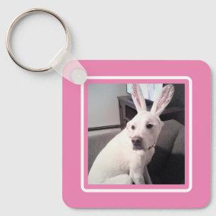 Puppy dog met paasmaaltijd roze sleutelhanger