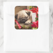 Puppy en cadeaudoos vierkante sticker (Tas)