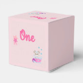 Puppy in Bath One Year Old Girl Birthday Bedankdoosjes (Achterkant)