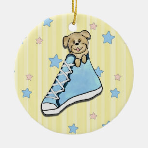 Puppy in een Blauwe Schoenversier Keramisch Ornament