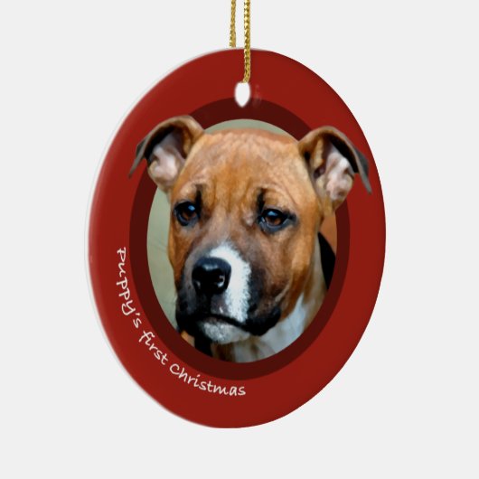 Puppy's eerste kerstfeest (Amerikaans Staffordshir Keramisch Ornament (Rechts)