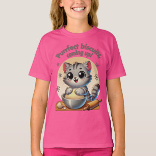 "Purfect biscuits, coming up" Kneading Cat T-shirt