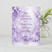 Purple Fleurs Blanches Invitation à la douche nupt (Debout devant)