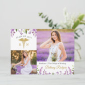 Purple Floral RN Faire-part de graduation en soins (Debout devant)