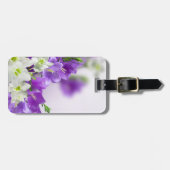 Purple Flowers Verticaal Bagagelabel (Voorkant horizontaal)