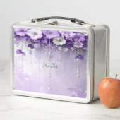 Purple Flowers with Dangling Pearls Lunch box (En situation)
