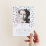 Purple moderne   Invitations de Bat mitzvah photo<br><div class="desc">Joli arbre de vie invitations Bat mitzvah qui peut être customisé en ligne avec votre propre photo et texte. Doté de feuilles tourbillonnant d'aquarelle et Star of David dans le violet moderne et turquoise. Invitations uniques pour une soirée Bat mitzvah élégante.</div>