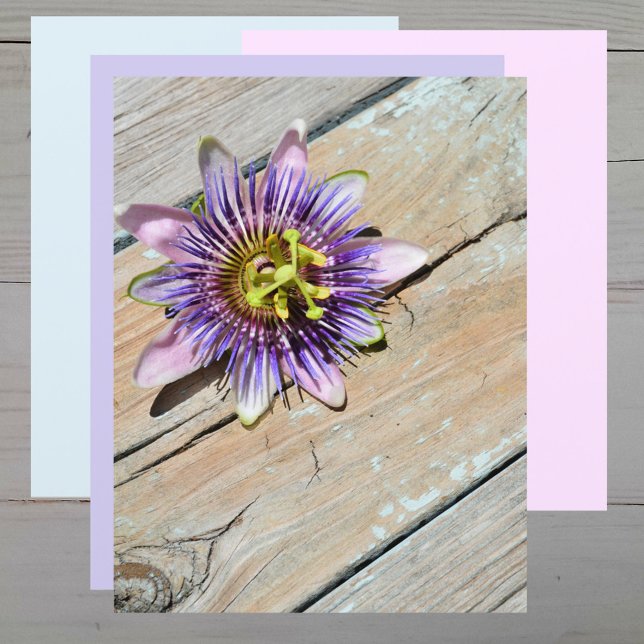 Purple Passiflora Fleur Patiné Papier en bois (Créateur téléchargé)