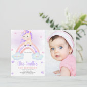 Purple Pink Rainbow Unicorn Invitations avec photo (Debout devant)