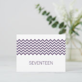 Purple Simple Chevron Numéro de table Carte postal (Debout devant)