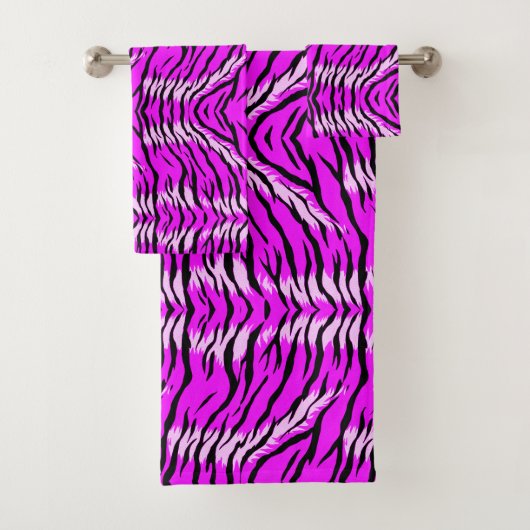 Purple Tiger Skin Pattern Design Bad Handdoek (Insitu)