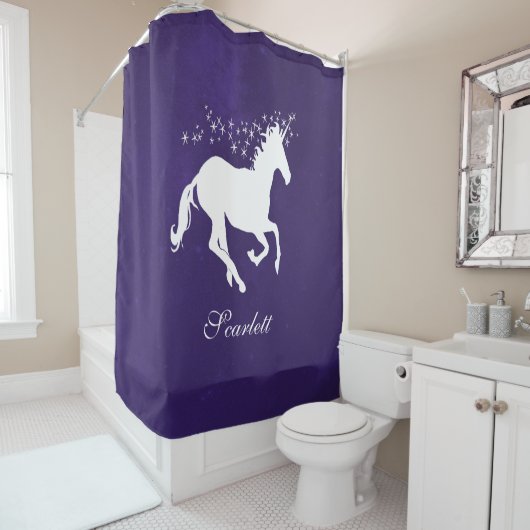 Purple Unicorn rideau de douche personnalisée (En situation)