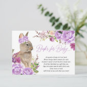 Purple vert livre lapin de Pâques au lieu de carte (Debout devant)