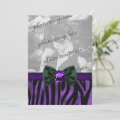 Purple Zebra Bijoux Bow Invitation gothique (Debout devant)