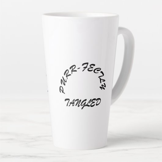 Purr-fectly Tangled" T-Shirt - Whimsical Cat  Latte Mok (Rechterhoek)