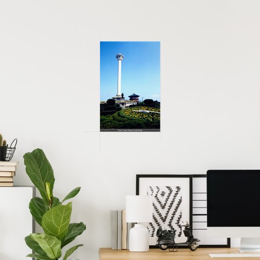 Pusan Tower, Pusan, Zuid-Korea Poster (Thuiskantoor)