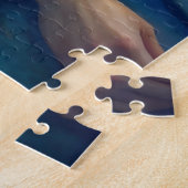 Puzzels meisje in een jurk in het meer kunst (Zijkant)