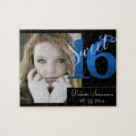 Puzzle 16 ans | Blue 16th Birthday Photo Keepsaké<br><div class="desc">#Sweet16 Célébrez cette étape importante avec ce script de typographie personnalisé moderne en nébulas bleu lettré à la main et la parties scintillant "Sweet 16" avec la fausse parties scintillant métallique "Sweet" entrelacée sur une aquarelle "16" avec un arrière - plan en pierre de marbre. Ce fantastique thème de fête...</div>