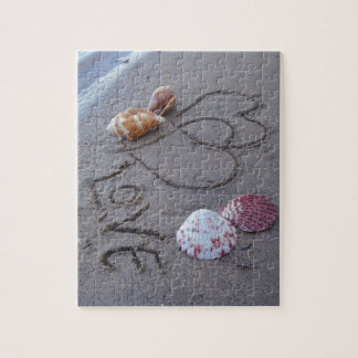 Puzzle 2 Coeurs dans le sable avec des coquilles avec Amo
