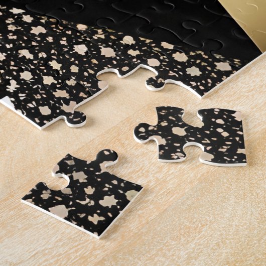 Puzzle abstrait or et triangles noirs (Côté)