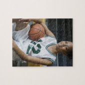 Puzzle Adolescente (13-15 ans) en uniforme de basket-ball (Horizontal)