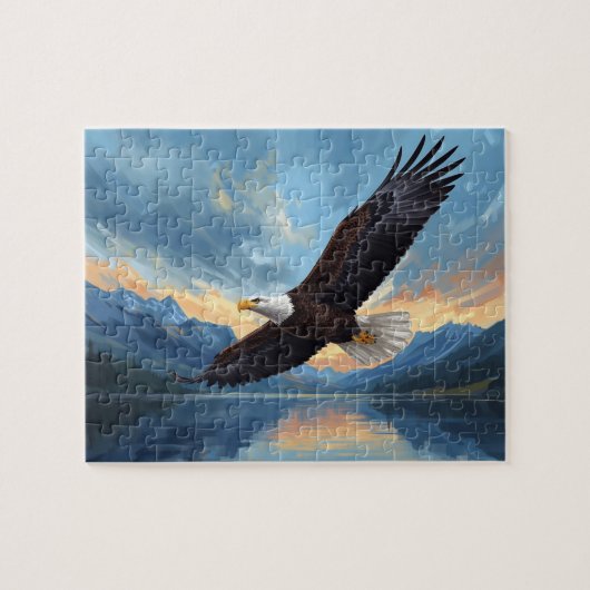 Puzzle Aigle royal survolant un lac de montagne au couche (Horizontal)