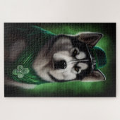 Puzzle Alaskan Malamute chien en robe de fête St. Patrick (Horizontal)