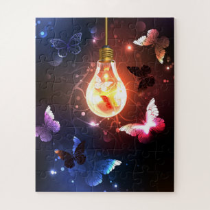 Puzzle Ampoule lumineuse avec papillons nocturnes