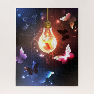 Puzzle Ampoule lumineuse avec papillons nocturnes