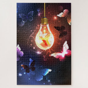 Puzzle Ampoule lumineuse avec papillons nocturnes