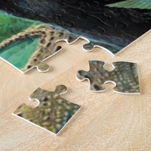 Puzzle Animals living together throw pillow (Côté)