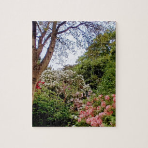 Puzzle Arbre entouré de fleurs