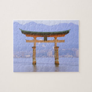 Puzzle Asie, Japon, Hiroshima. Mivaiima. Porte Torii