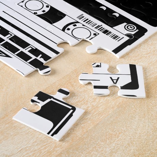 Puzzle Bandes audio rétro, motif à l'ancienne. (Côté)