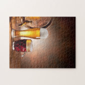 Puzzle Baril de bière avec verres de bière sur une table  (Horizontal)