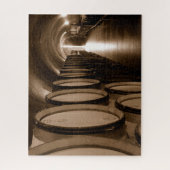 Puzzle Barils de vin à Cellar dans la vallée de Willamett (Vertical)