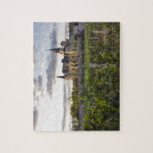 Puzzle Bâtiment viticole vu du vignoble à (Vertical)